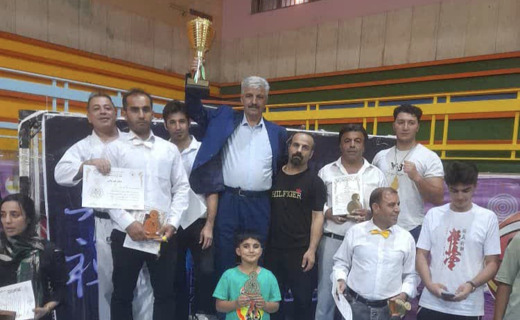 مسابقات قهرمان کشوری آقایان شین ذن کیوکوشین کاراته با حضور کانچو یوسف شیرزاد برگزار شد