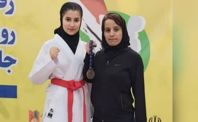 رقابت دختران روستایی و عشایر کشور در مسابقات کاراته جام پرچم