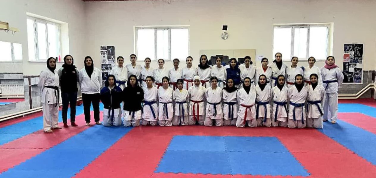 درحال برگزاری اردومشترک تیم کومیته بانوان استان های کرمانشاه وکردستان پنجشنبه و جمعه ۲۷ و۲۸ دی ماه ۱۴۰۳ سالن کاراته مجموعه آزادی سنندج